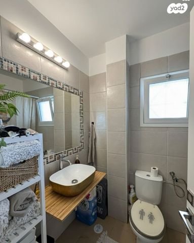 גג/ פנטהאוז, שדרות רוטשילד 15, רובע ט"ו, אשדוד