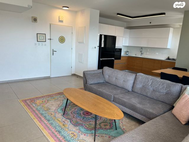 דירה, גינת אגוז 4, נווה גנים, פרדס חנה כרכור