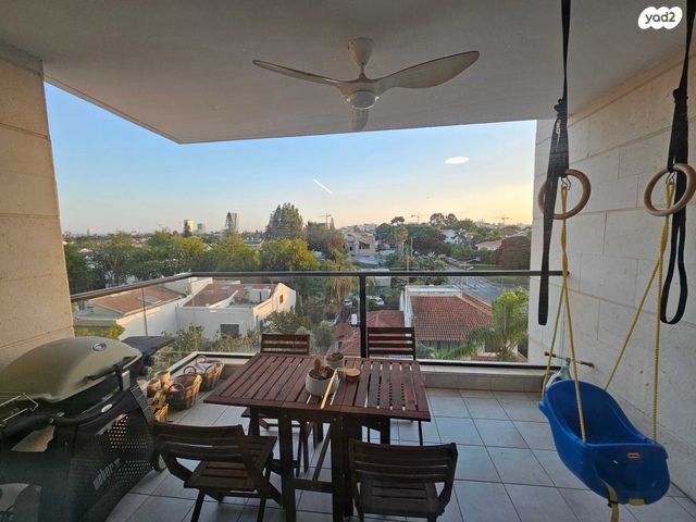 דירה, בורוכוב 86, קרית אליהו גולומב, רעננה