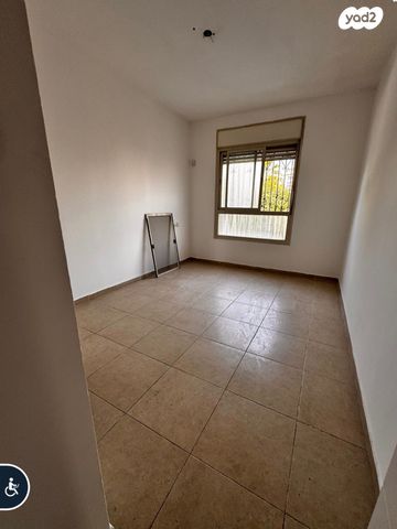 בית פרטי/ קוטג', בני אמדורסקי 5, קרית האמנים, מצליח, רמלה