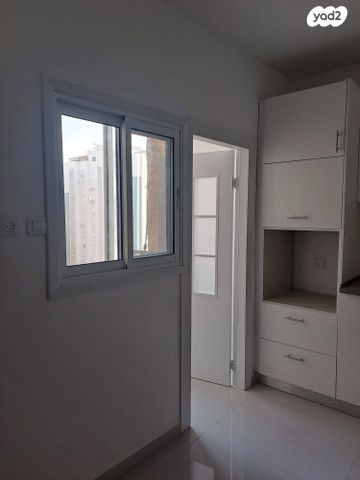 דירה, הגיבורים 84, מרכז העיר, חדרה