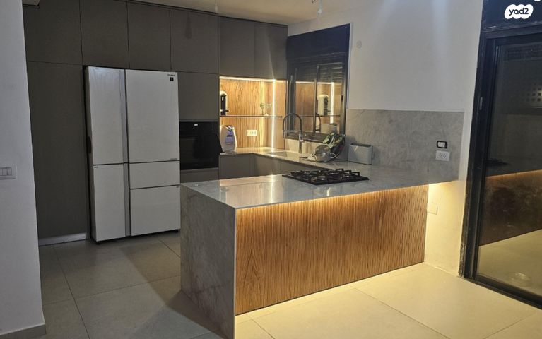 דירת גן, אוריהו הנביא 8, פסגות אפק, ראש העין