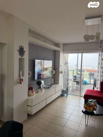 דירה, קדושי דמשק 24, קרית אליעזר, חיפה