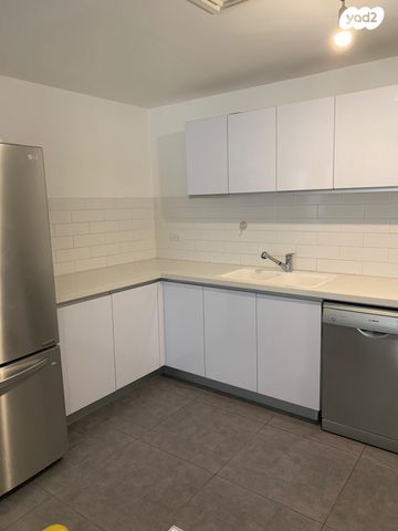 דירה, אבא אבן 2, קרית הלאום, ירושלים