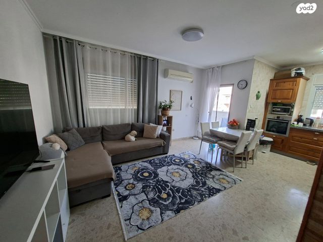 דירה, השקד 1, עין שרה, נהריה