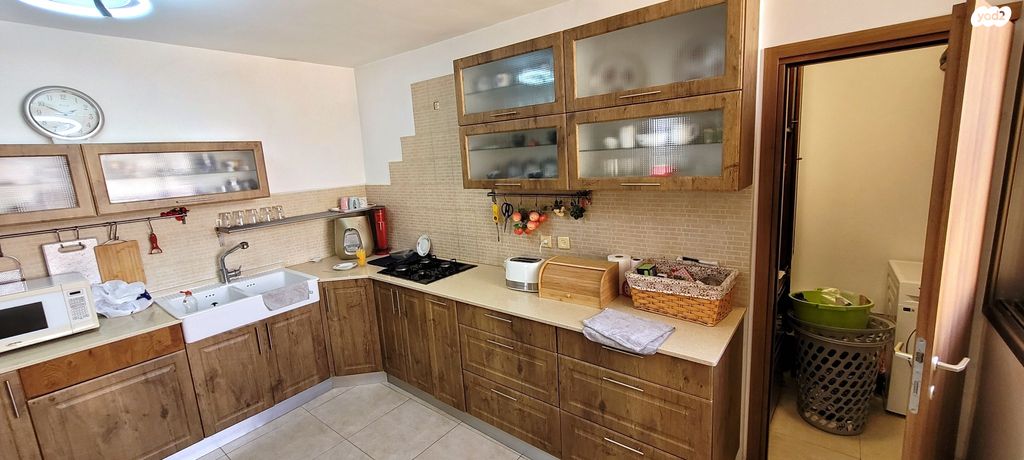 דירה, רחל הרשנזון 74, שעריים, רחובות