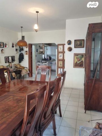 דירת גן, עפרוני 8, גני השרון, כפר סבא