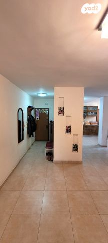 דירה, רחל הרשנזון 74, שעריים, רחובות