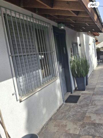 בית פרטי/ קוטג', יוסף ויתקין 1, נווה דוד, רמלה