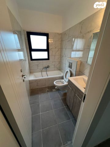 גג/ פנטהאוז, דוד צבי פנקס 3, גבעת מרדכי, ירושלים