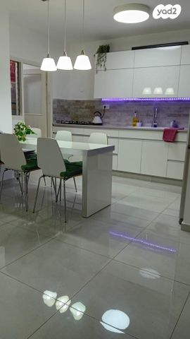 דירה, יונה גרין 7, קרית הרב סלומון, פתח תקווה