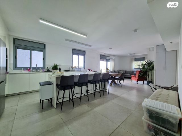 דירה, אחוזה 50, לסטר/רבוצקי, רעננה