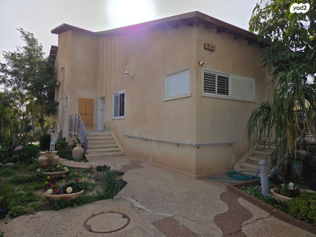 בית פרטי/ קוטג', טופח 6, שאר העיר, להבים