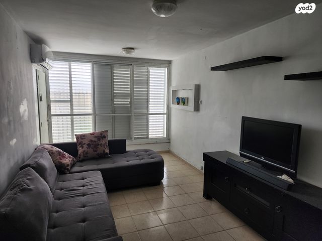 דירה, שדרות יוספטל 105, גבעה א', שביט, קרית אתא