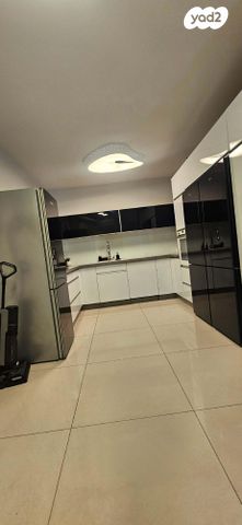 דירה, התזמורת 56, נאות אשלים, ראשון לציון