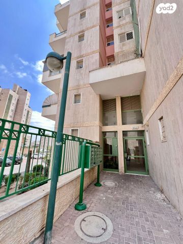 דירה, דוד ניב 16, נווה זאב, נאות אילן, באר שבע