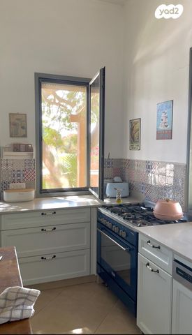 בית פרטי/ קוטג', נתיב העשרה, נתיב העשרה, נתיב העשרה