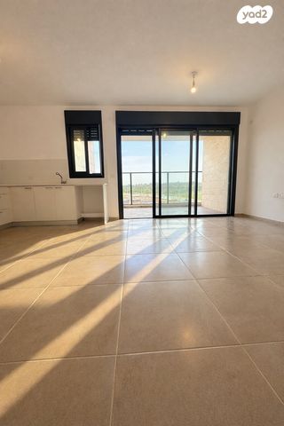 לאה גולדברג 10