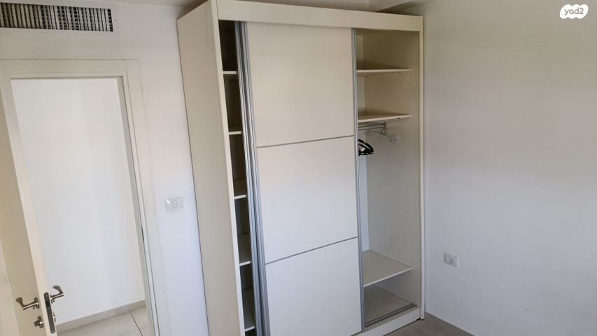 דירה, השיקמים 5, נוף ים - מע"ר, אור עקיבא