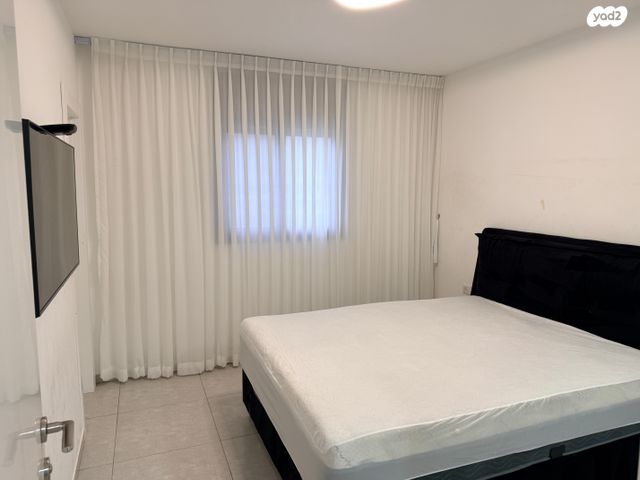 דירה, מפל התנור 17, שקמים ואגמים, אשקלון