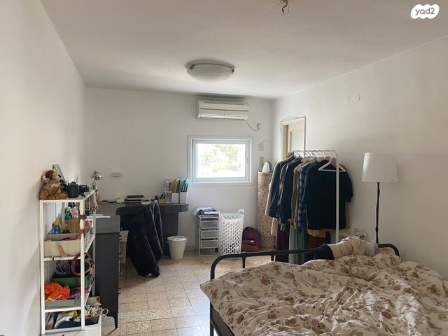 דירה, שדרות וייצמן 6, קרית יערים, רמת השרון