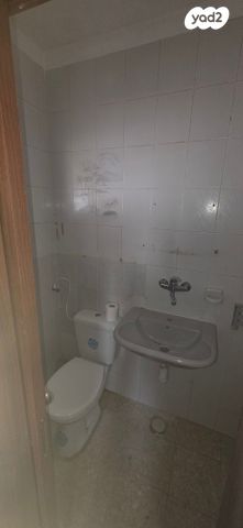 דירה, יחזקאל קזז 10, הראשונים, אור יהודה