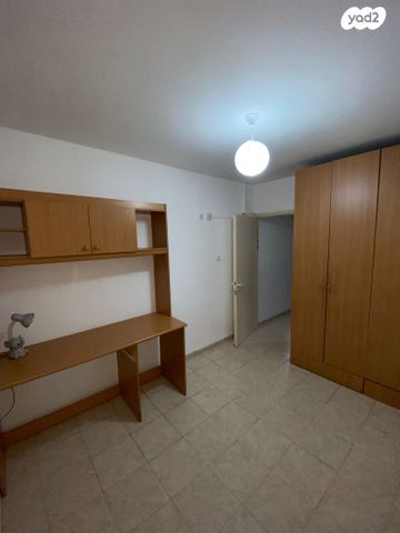 דירה, המלך יהושפט 11, נווה דוד, חיפה