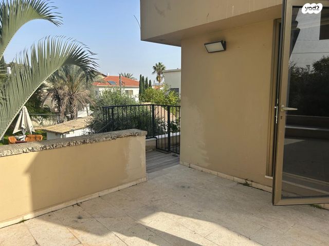 יחידת דיור, סמטת תל חי 6, מרכז הישוב, גני תקווה