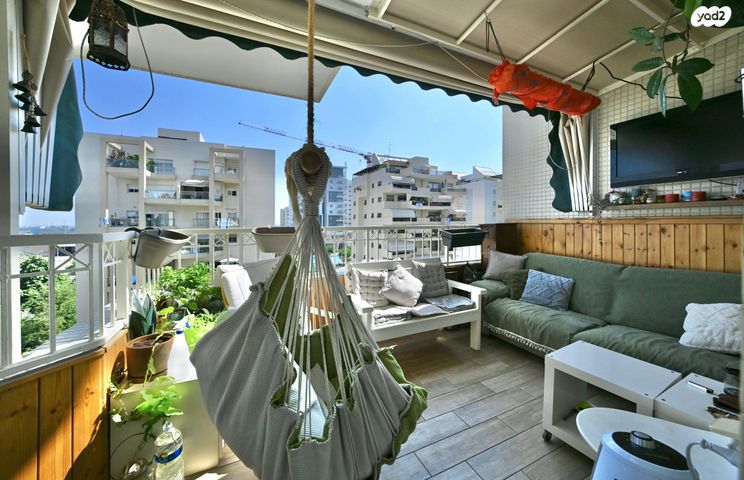 דירה, הצופים 2, נעורים, ראשון לציון