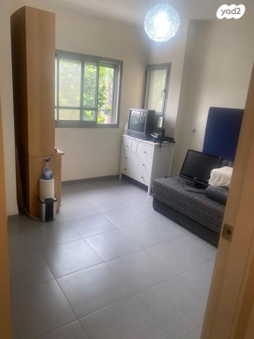 בית פרטי/ קוטג', שדרות אח"י אילת 1, קרית חיים מזרחית, חיפה