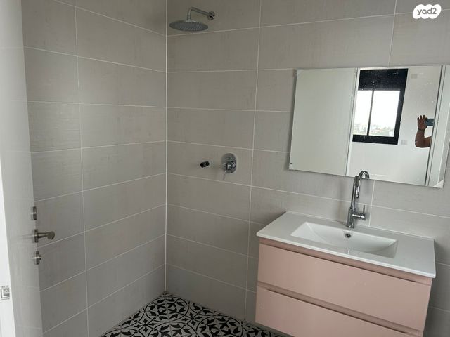 דירה, יצחק ויטנברג 4, פסגת הדר / נווה עוז הירוקה, פתח תקווה