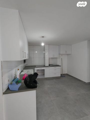 דירה, אצ"ל 18, תל גיבורים, חולון