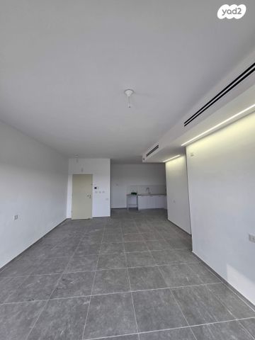 דירה, חבצלת 8, בת חפר, בת חפר