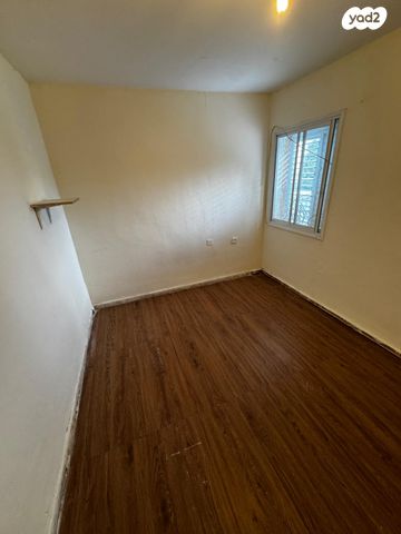 נפתלי אימבר 13