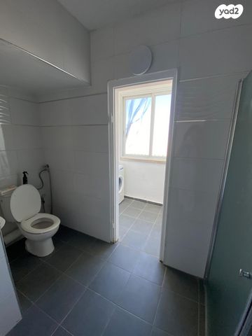 דירה, ציון בהלול 24, שיכון עובדים, טבריה