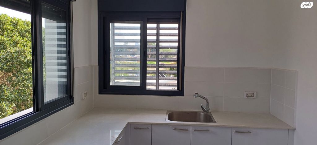 דירה, דבורה עומר 14, נאות שדה, רעננה