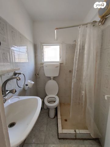 דירה, הראשונים 27, רובע א', אשדוד