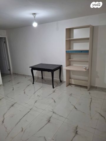 יחידת דיור, החליל 27, שאר העיר, גבעת זאב