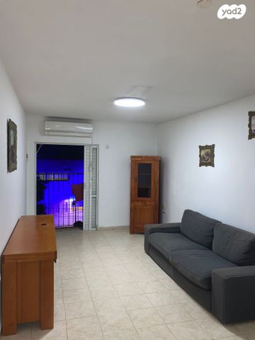 דירה, המלך יהושפט 11, נווה דוד, חיפה