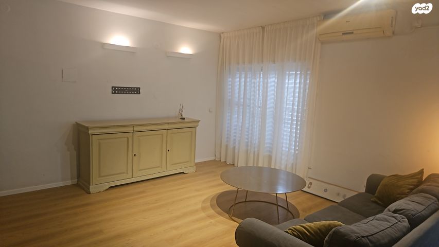 יחידת דיור, הגולן 38, רמת החייל, תל אביב יפו