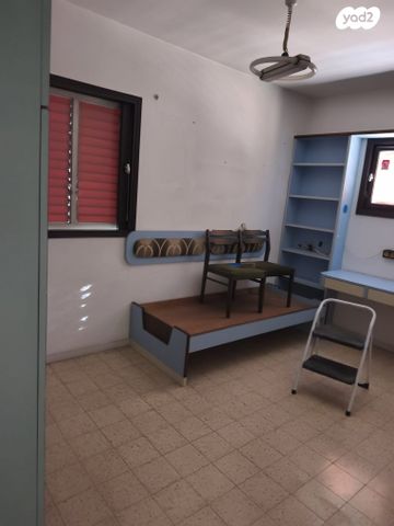 חומה ומגדל 2