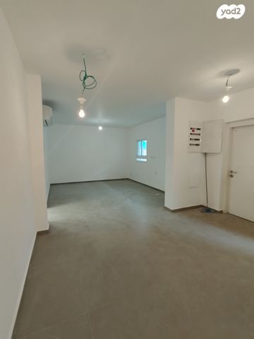 דו משפחתי, אמיר 4, נגבה, רמת גן