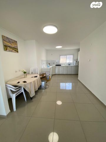 ציון בהלול 24