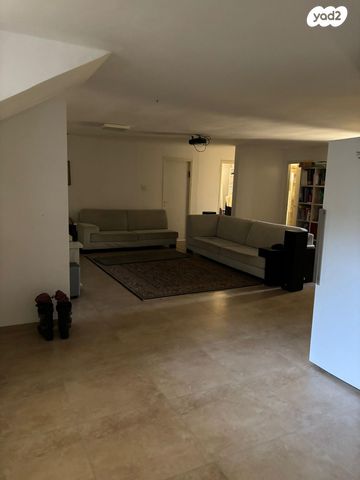 בית פרטי/ קוטג', נתיב העשרה, נתיב העשרה, נתיב העשרה