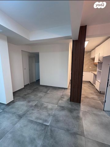 דירה, דרך זאב ז'בוטינסקי 41, תל גיבורים, בני ברק