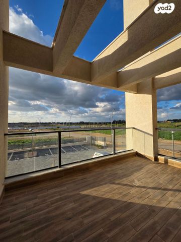 דירה, חבצלת 8, בת חפר, בת חפר