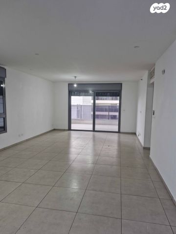 דירה, הרב שלמה מכלוף אורגד 4, כוכב הצפון, נתניה