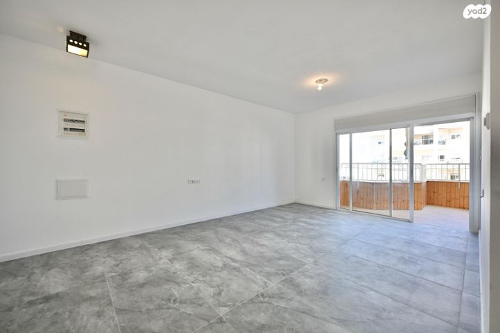 דירה, הצופים 2, נעורים, ראשון לציון