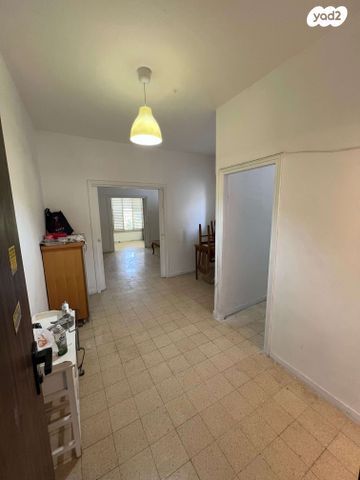 יהושע שטמפפר 105