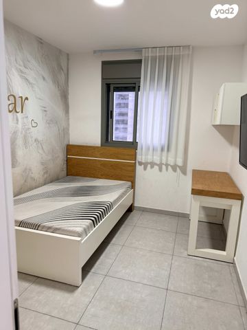 דירה, מפל התנור 17, שקמים ואגמים, אשקלון